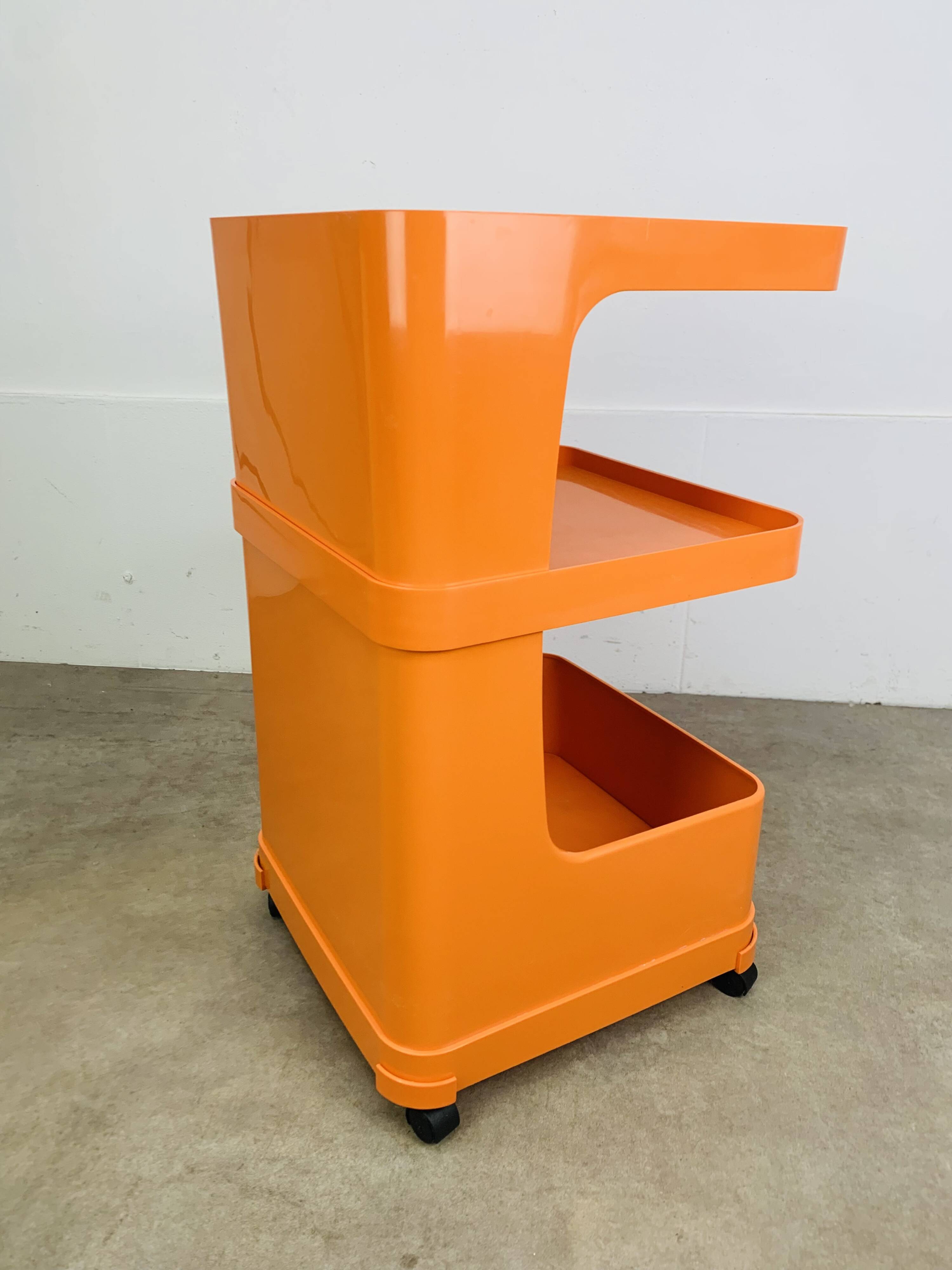 Flair dessert for Prisunic in orange plastic, seventies.