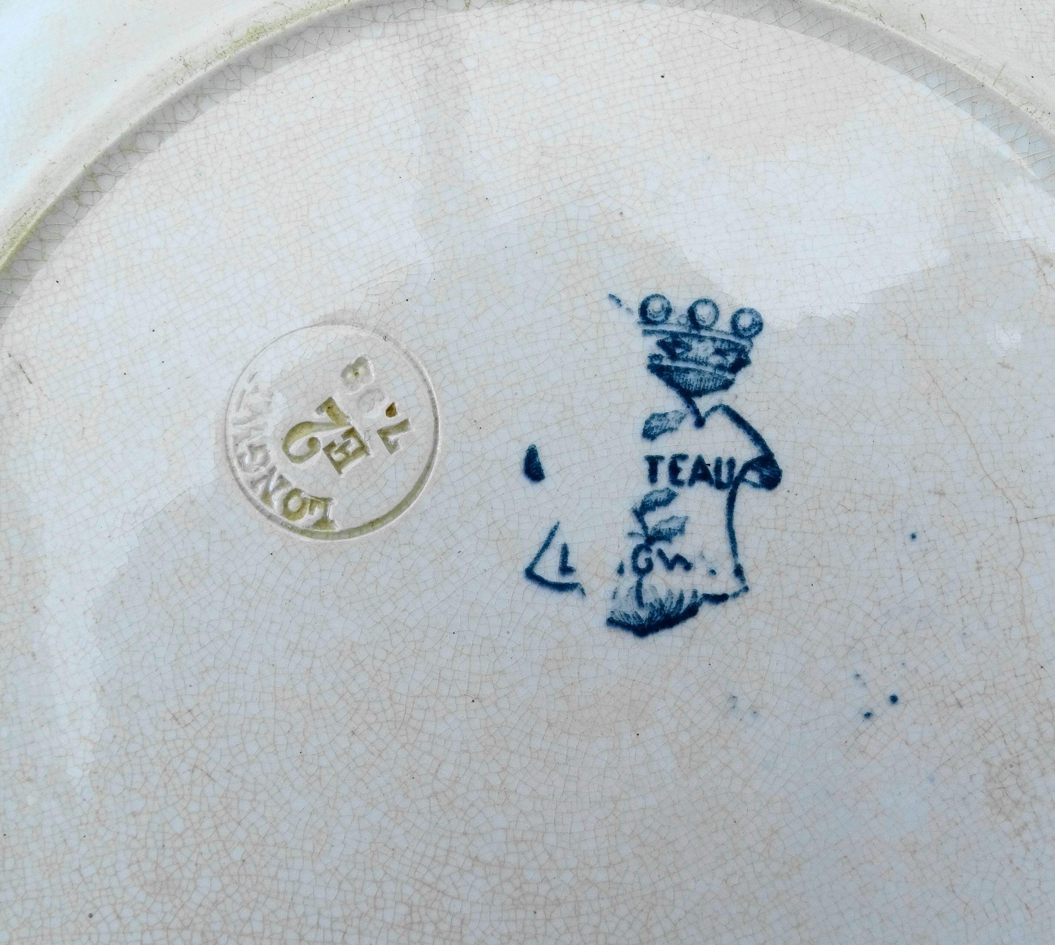 Ravier and two Longwy plates