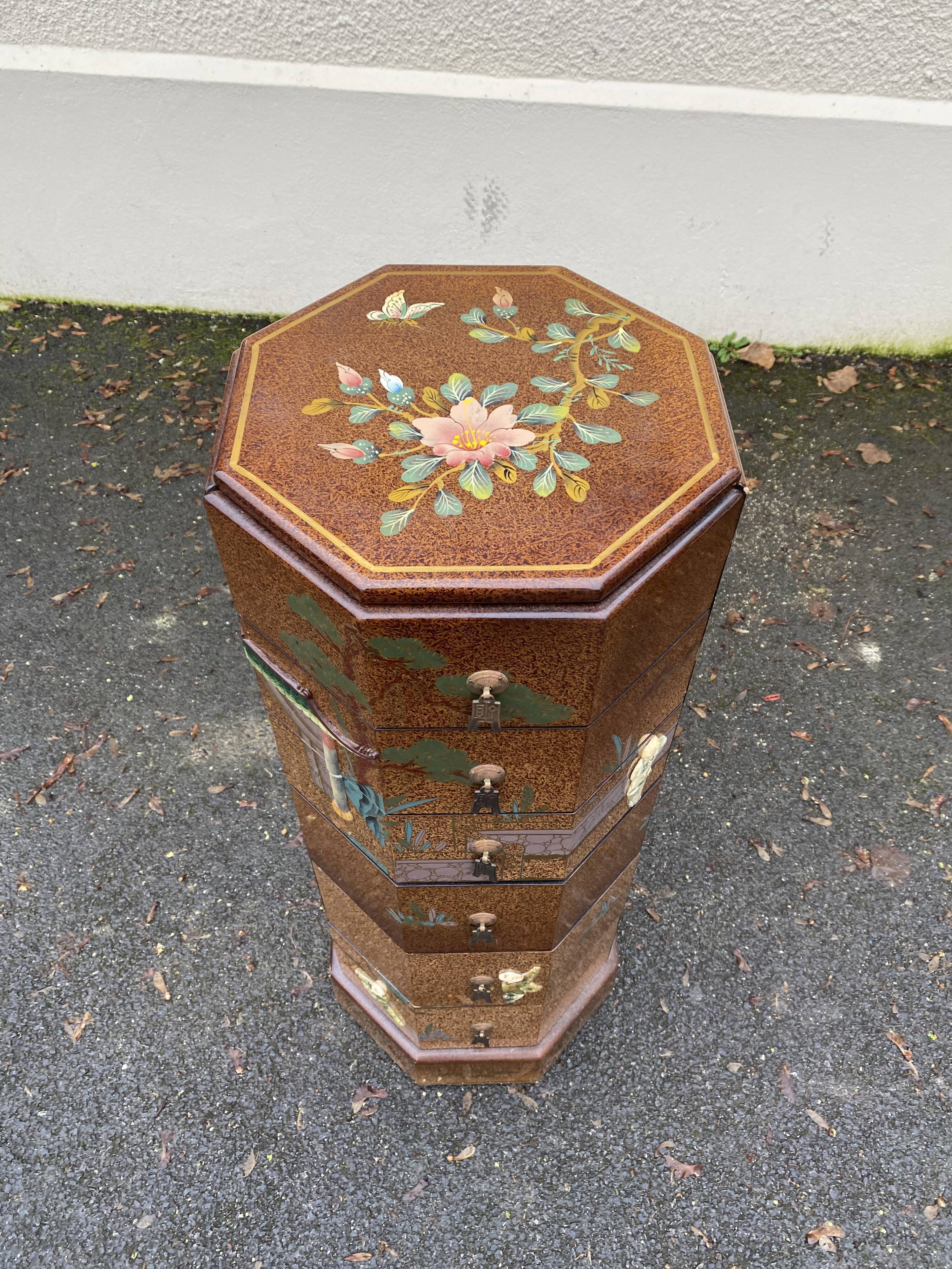 Small Chinese furniture with drawers