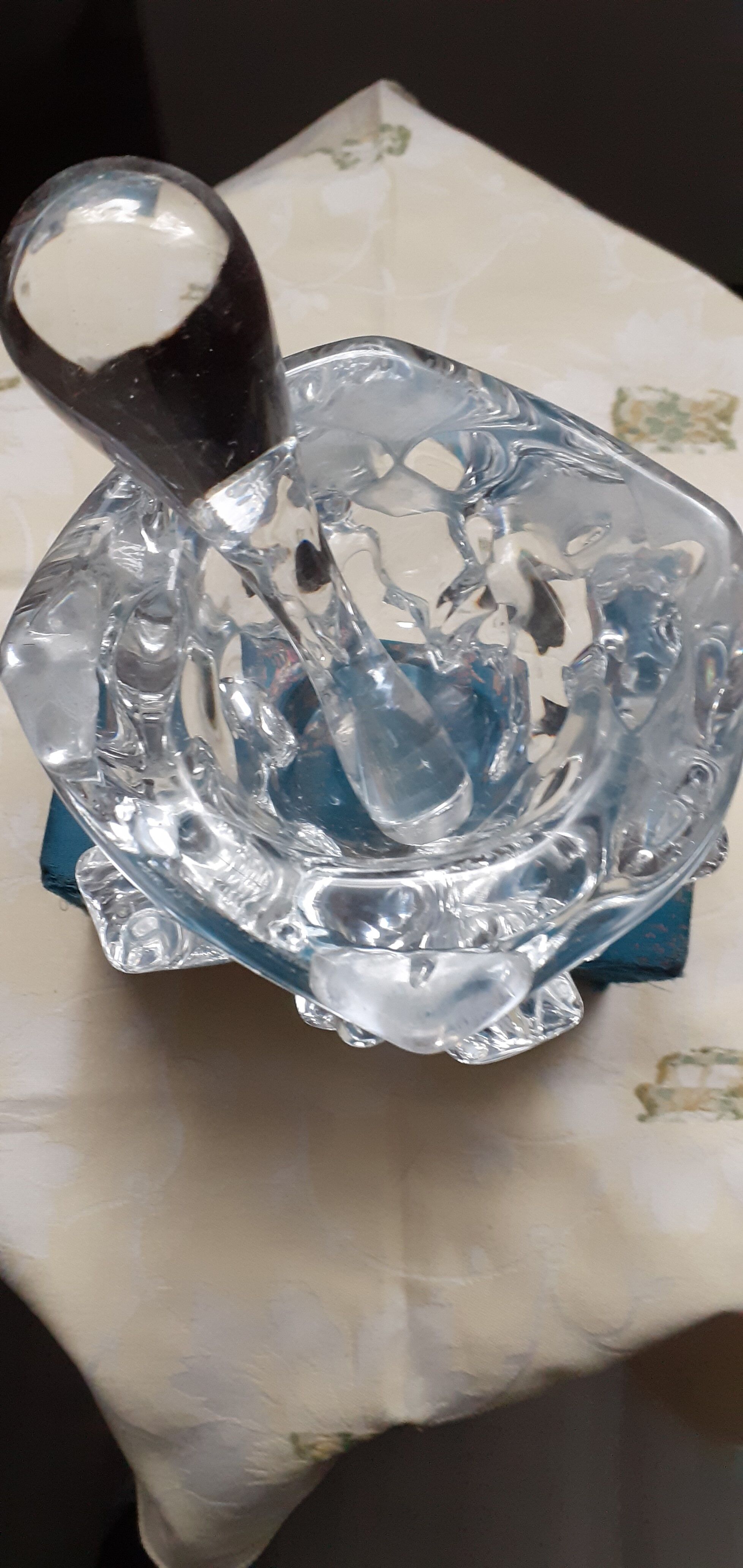 Cendrier en cristal et son pilon