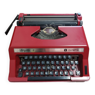 Olympia Dactylette S Garnet typewriter