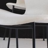 4 model 18 chairs – Genevieve Dangles and Christian Defrance
