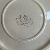 6 Saint Amand plates