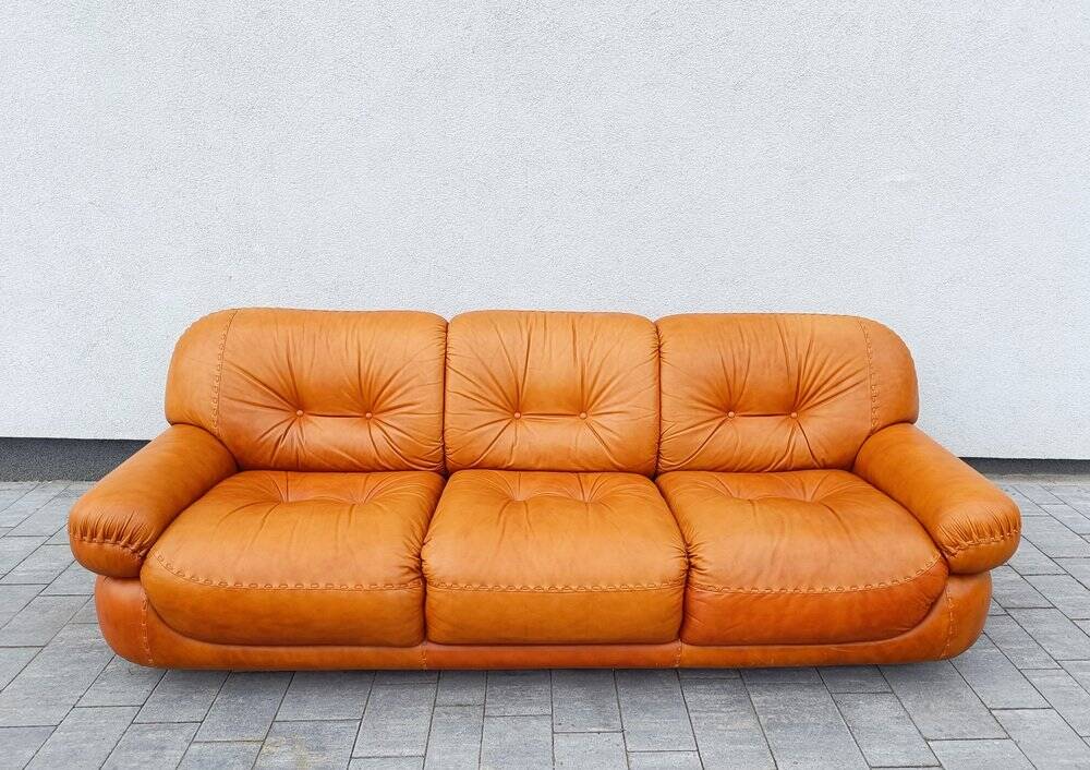 Canapé et fauteuils en cuir cognac par Sapporo pour Mobil, Italie