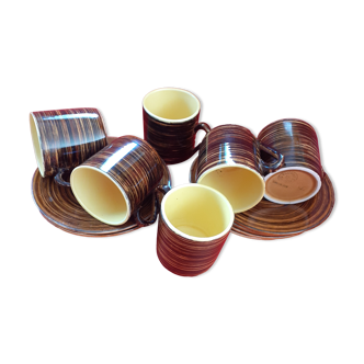 6 cups with saucers in their box. Salines. France. Méribel motif.