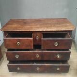 Eighteenth-century walnut chest of drawers