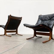 Set of 3 Norwegian Mi-Century Style Siesta Lounge Chairs and Glass Side Table by Ingmar Relling for Westnofa