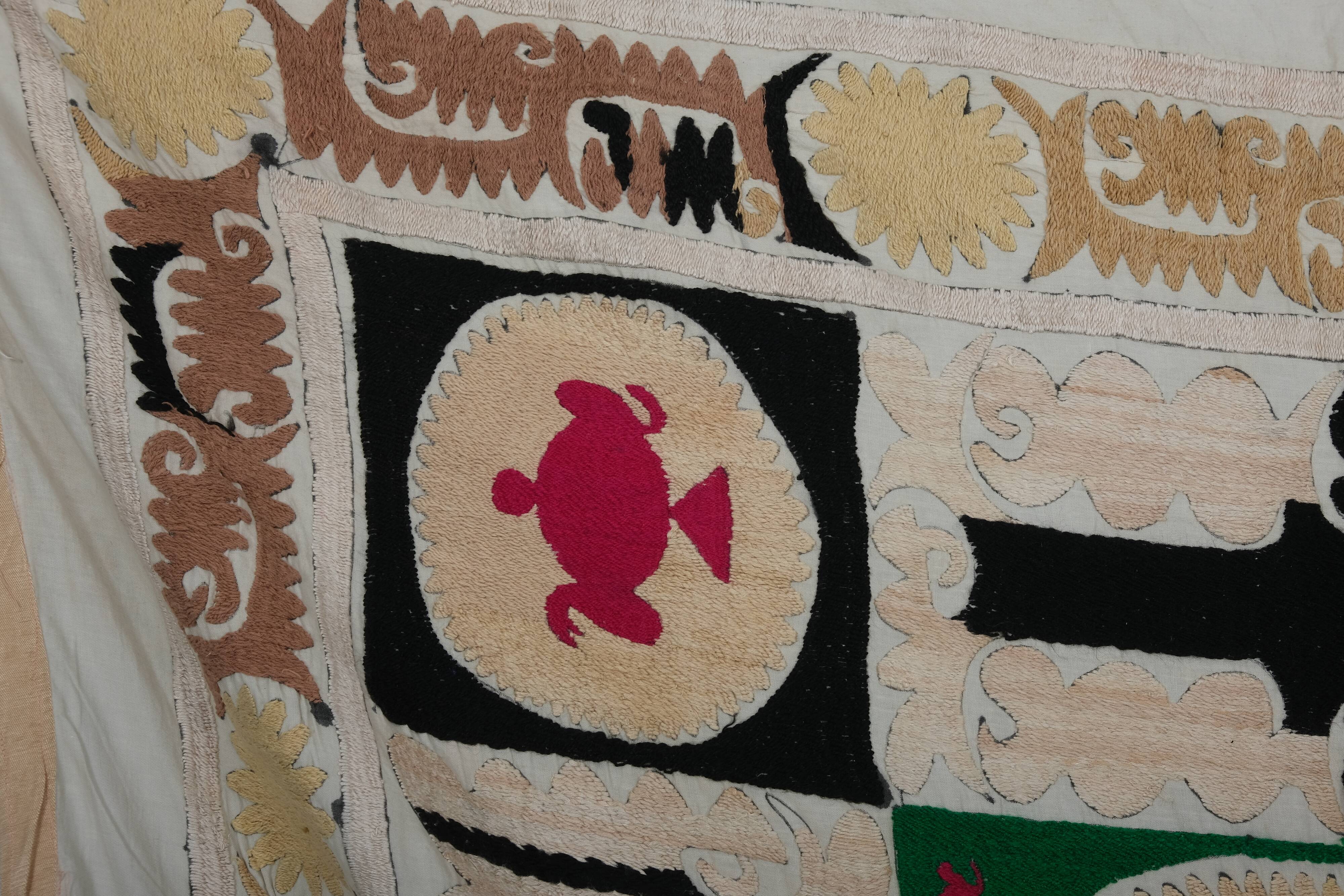 Hand knotted rug, vintage Turkish rug 128x130 cm