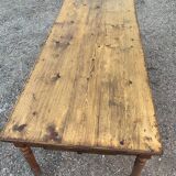 Farm table