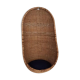 Natural rattan egg to hang