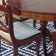 Table ronde, ouvrante, de style anglais