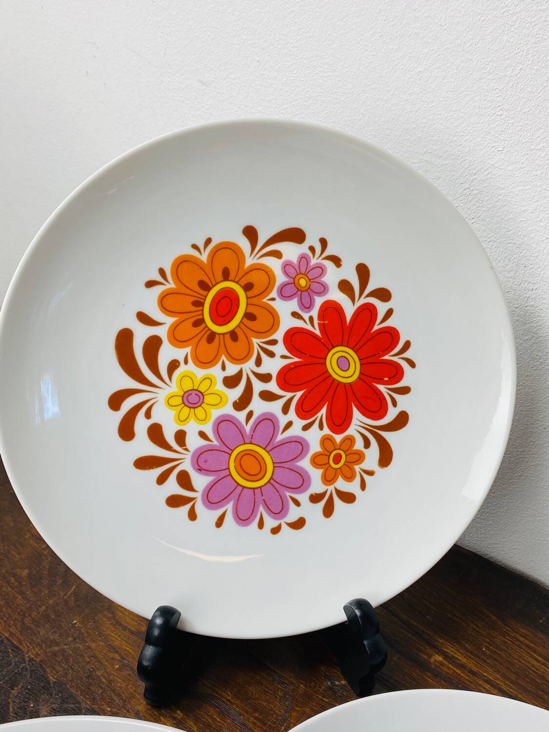 Vintage Bavaria pop plates