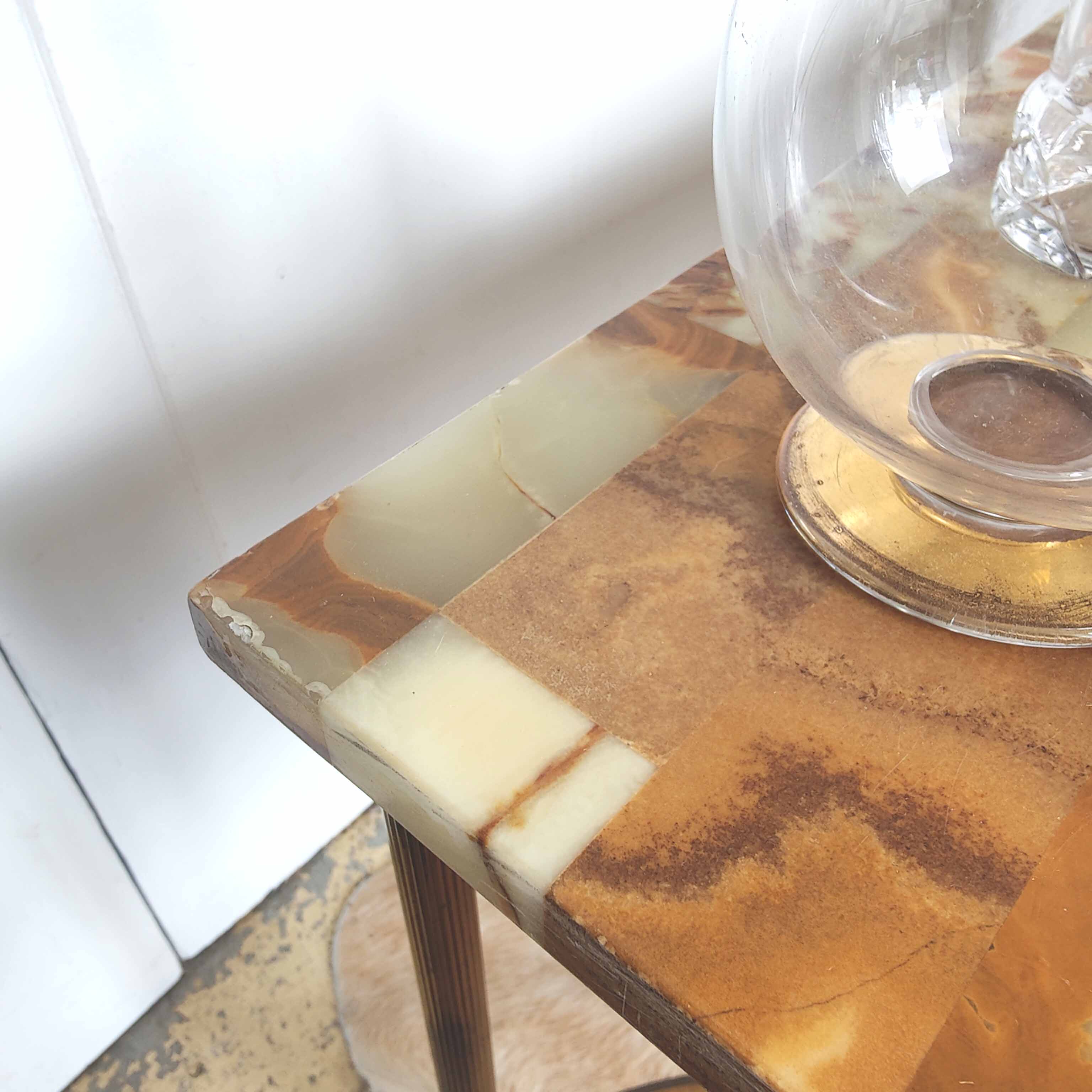 Coffee table marble onyx and gilded metal