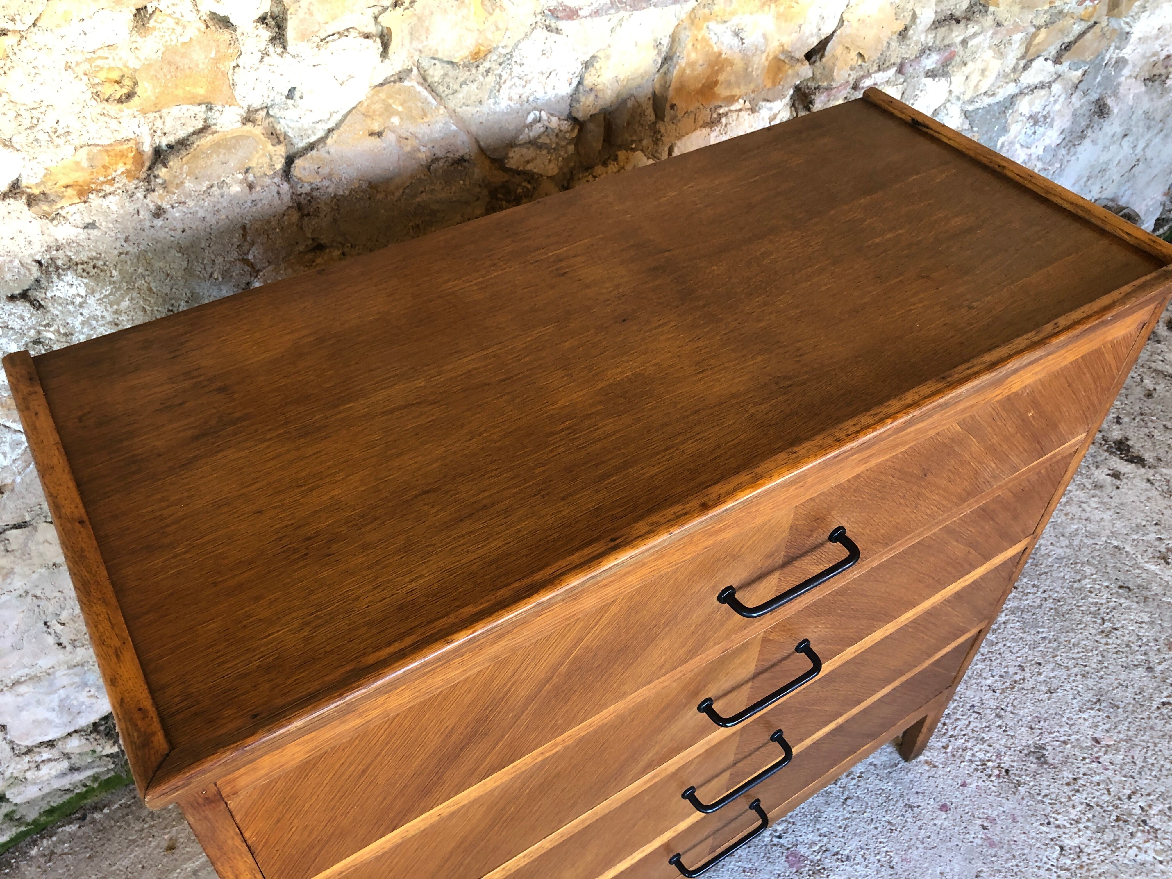 Vintage dresser 1960