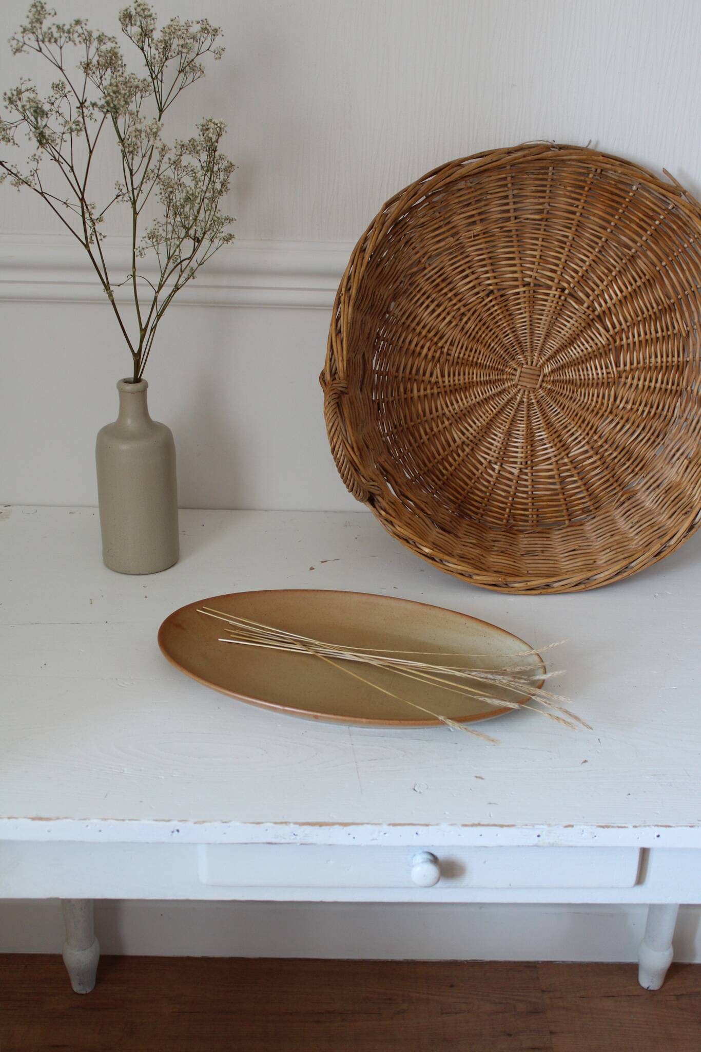 Oval dish, Stoneware Village