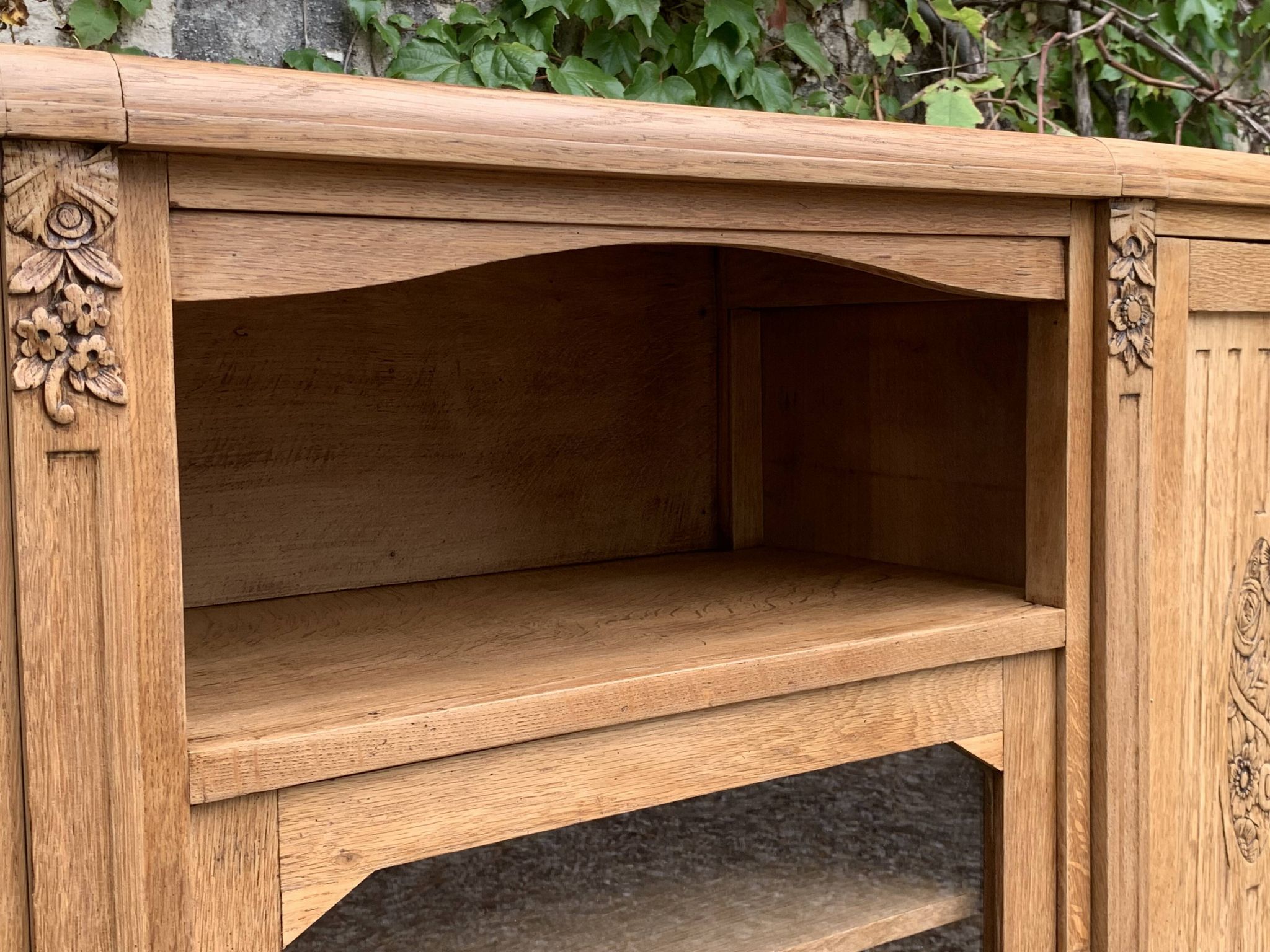 Asymmetrical Art Deco glass-fronted Parisian wardrobe in raw oak, 1930.