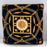 Paire de coussins noirs de haute qualité par Gianni Versace, Italie, années 1980-1990