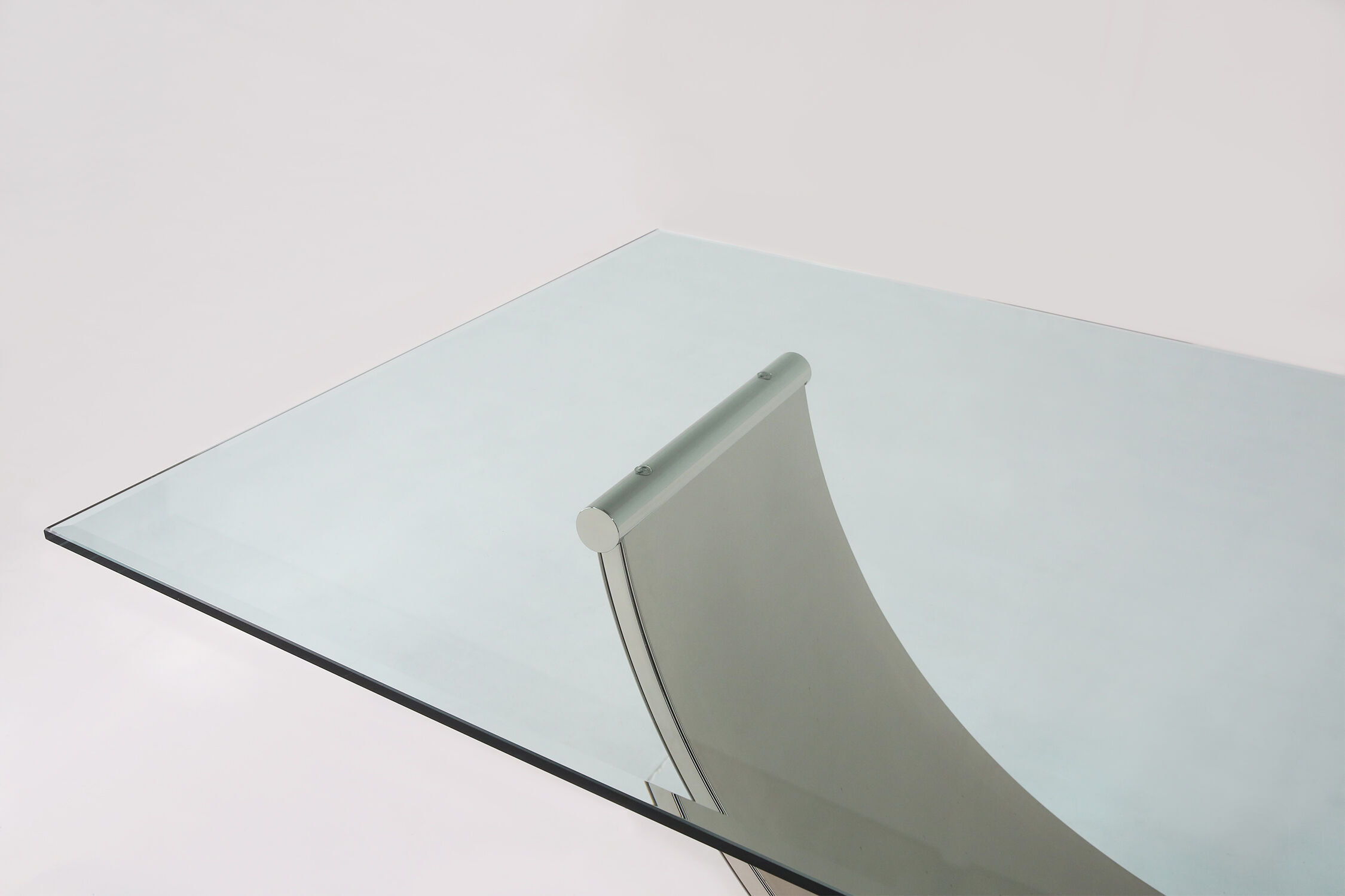 Belgo Chrom dining table in brushed stainless steel and glass top