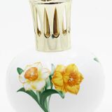 Daffodil ceramic shepherd lamp