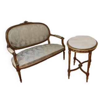 Gilded wood living room and pedestal table