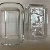 Butter dish with cow pattern lid