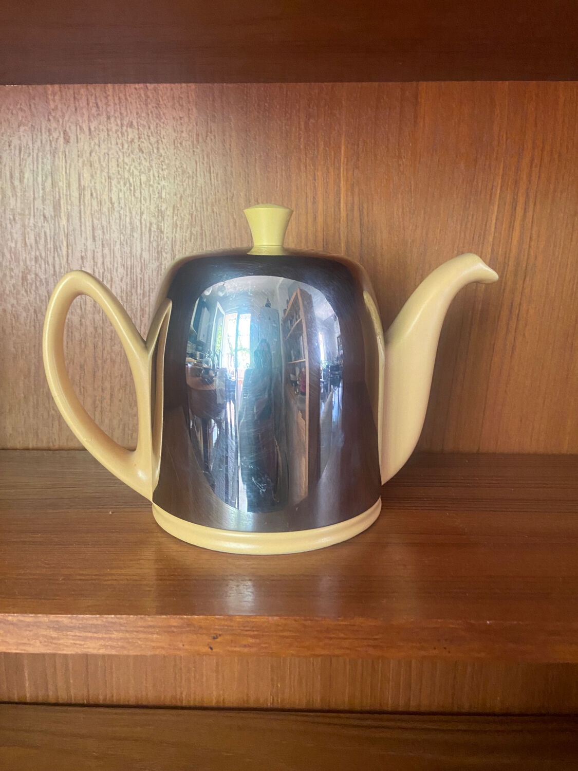 Vintage Salam teapot