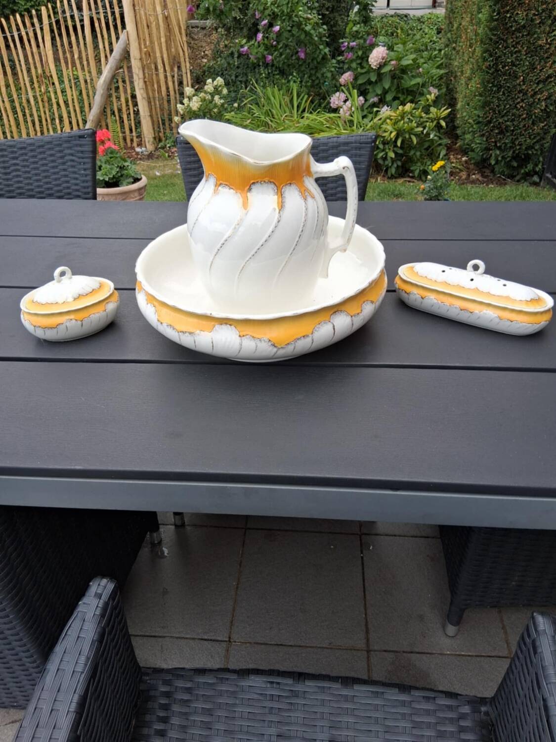 Antique toilet set signed Nimy, Belgian Imperial Manufacture