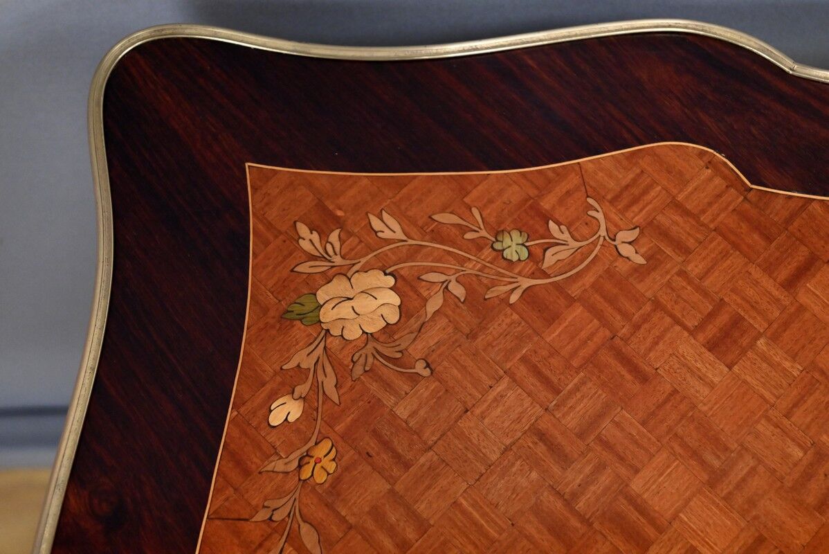 Rosewood, mahogany, and rosewood desk-table, Louis XV style – early 20th century.