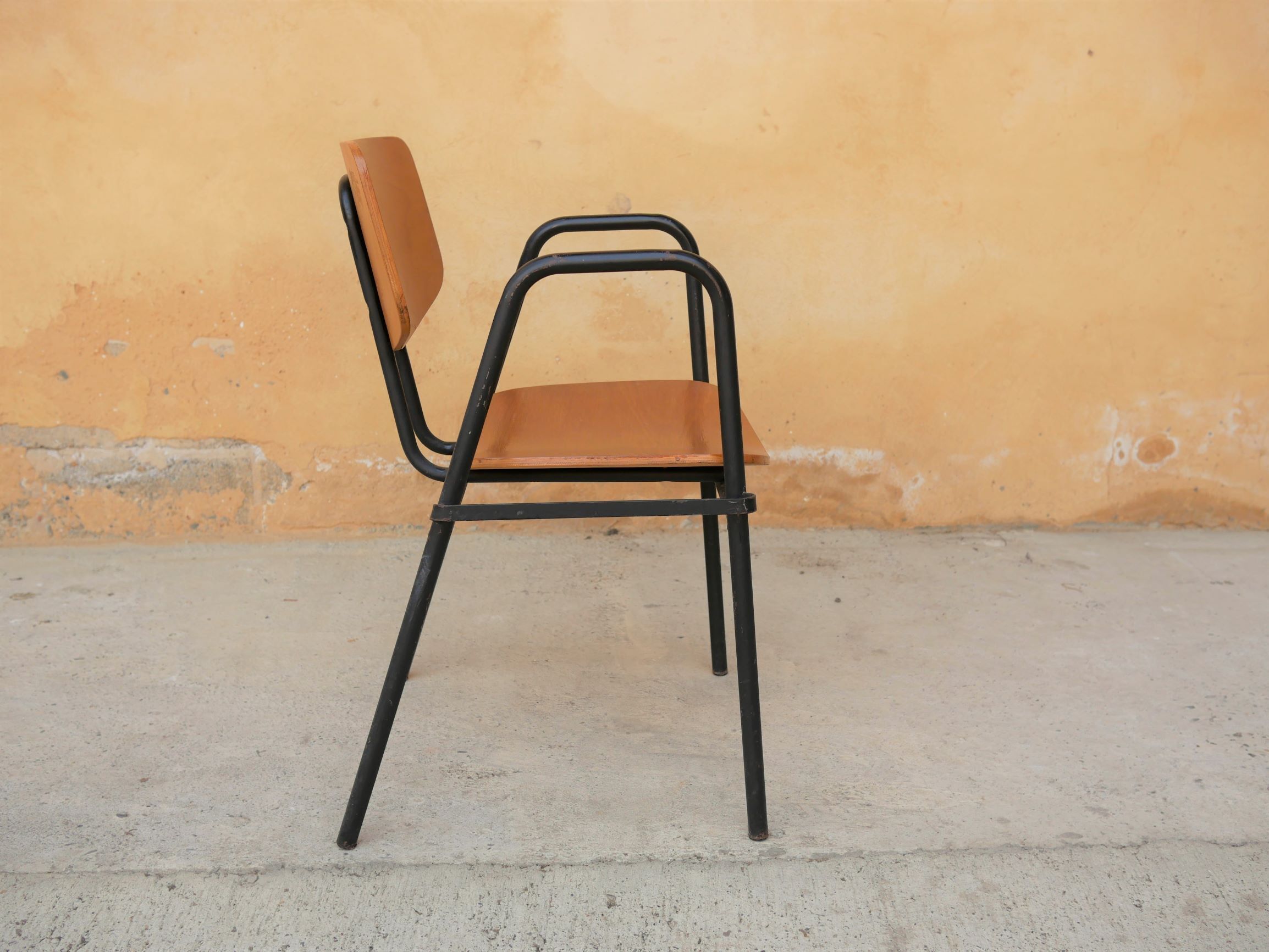 Stella chair "the indislocalable chair"