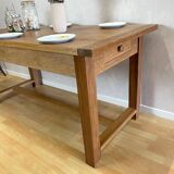 Farm table