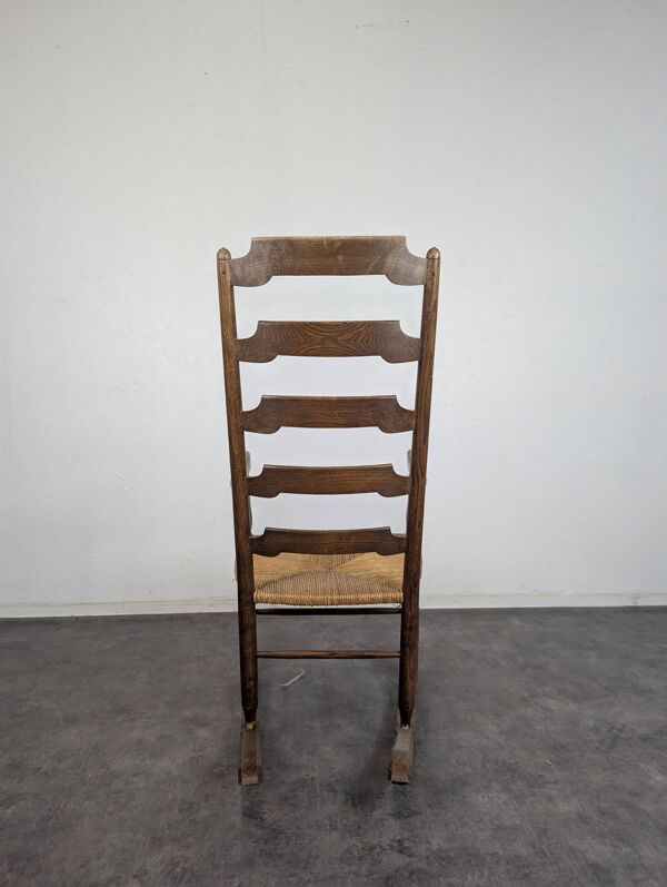 Fauteuil rocking chair brutaliste