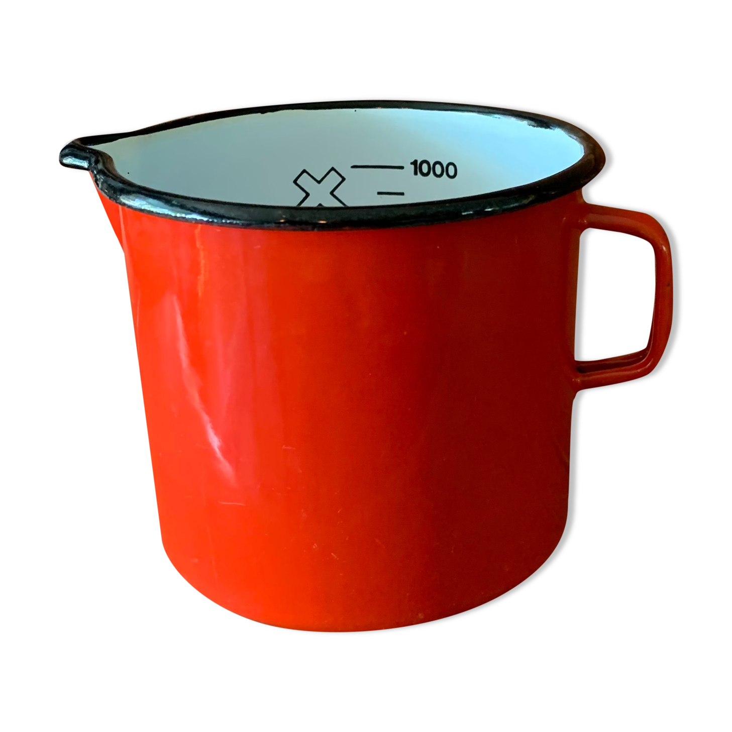 Enamelled sheet metal pitcher