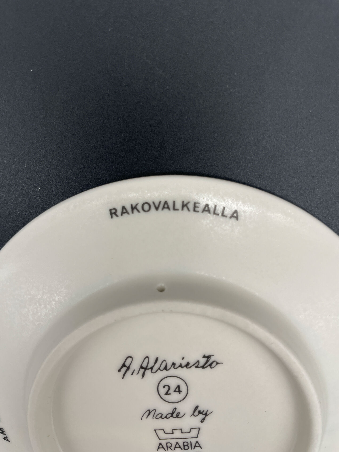 Assiette murale Arabia Finland, A. Alariesto, 1984