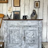 Buffet ancien patiné