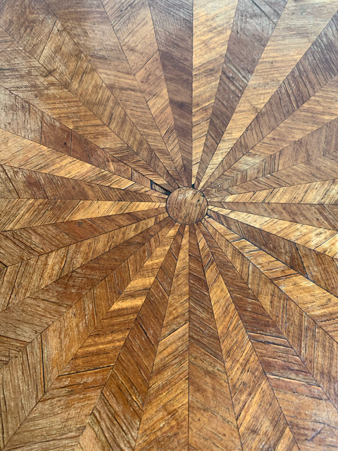 Table d'appoint, guéridon en marqueterie de bois
