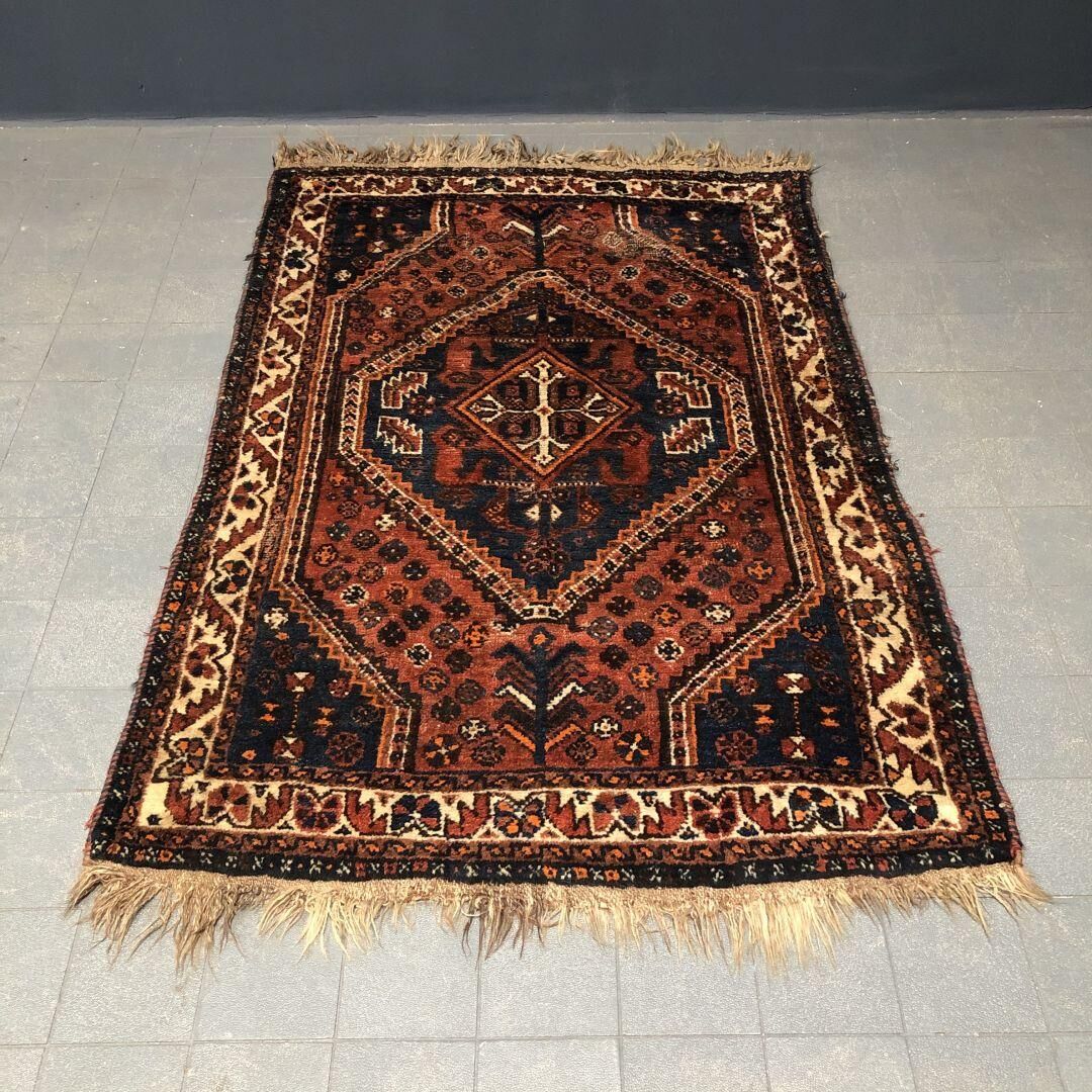 Tapis persan tissé à la main 162x110cm