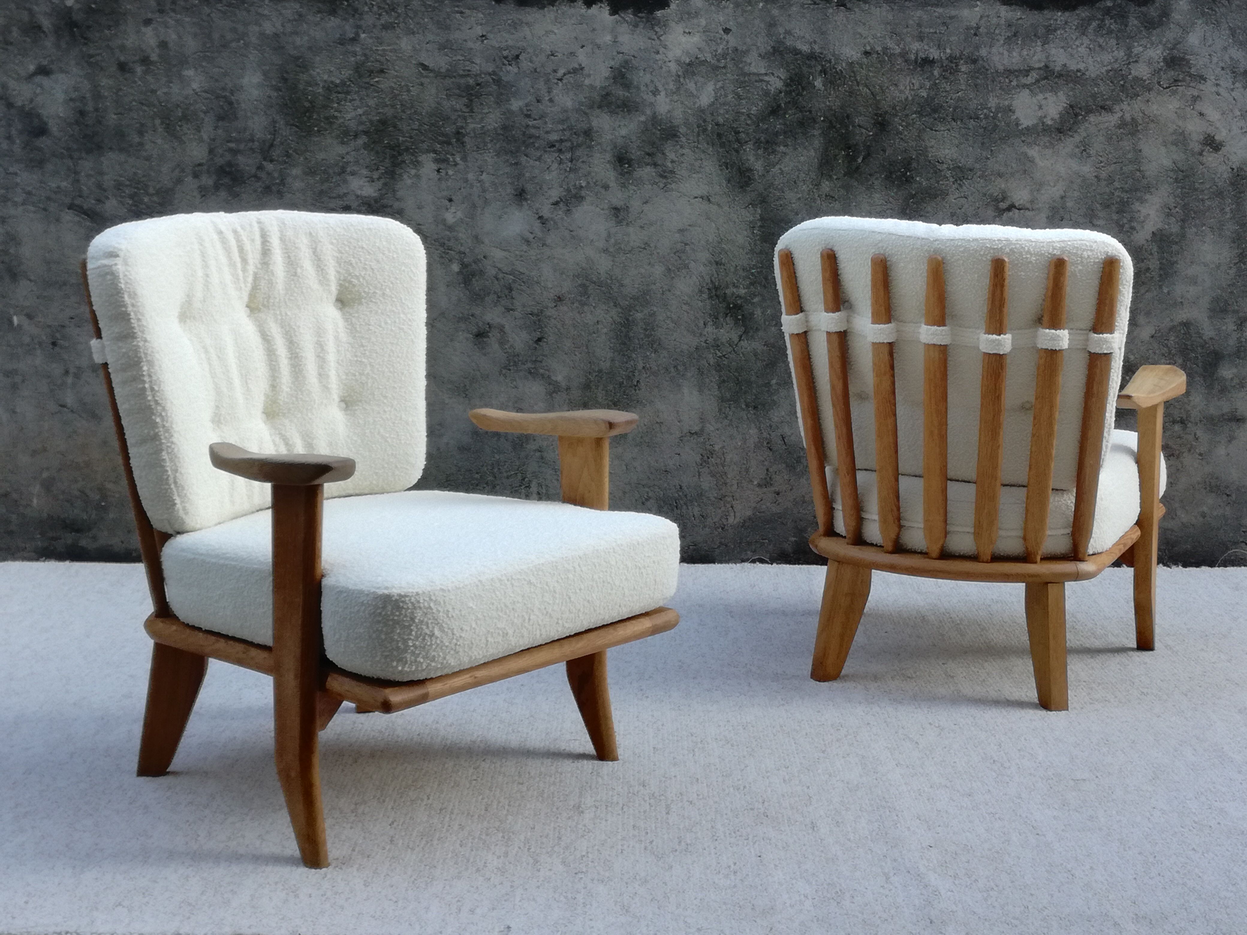 Paire de fauteuils en chêne par Guillerme et Chambron pour Votre Maison, 1960