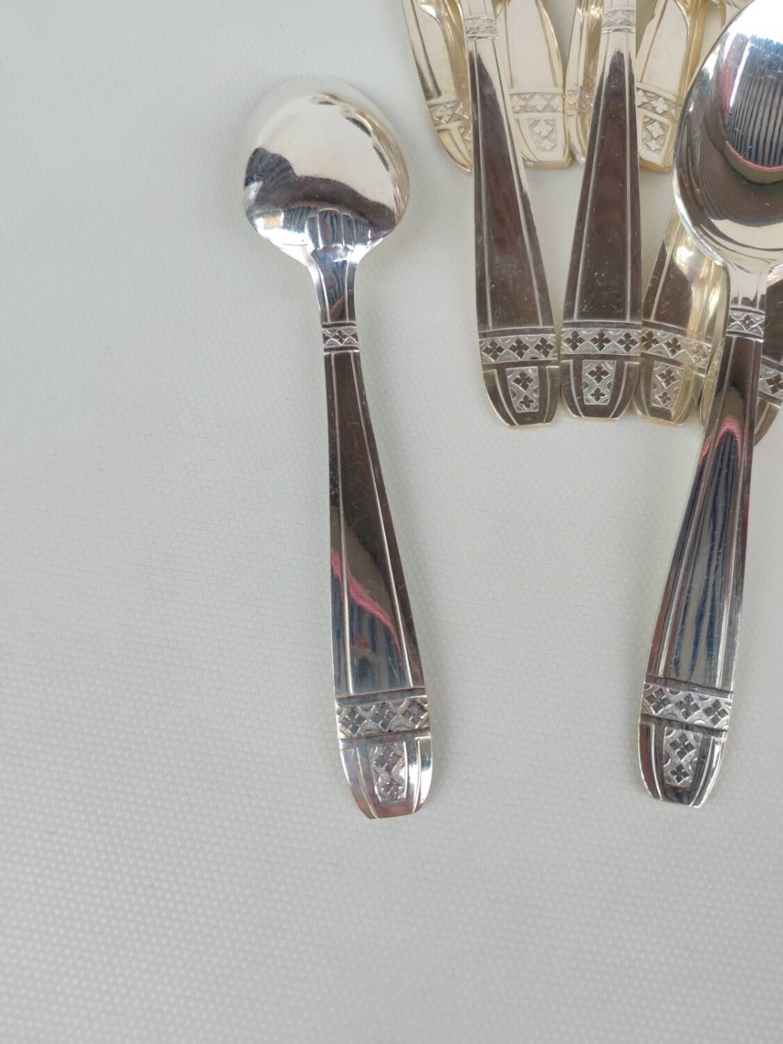 12 silver-plated soup spoons, Monaco Grand Prix model.