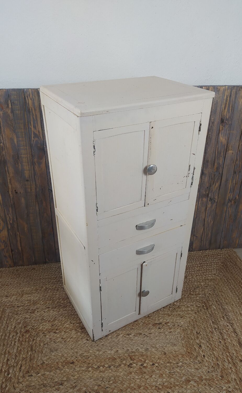 Armoire de rangement