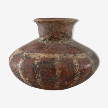 Pot en céramique précolombienne dégraissant aurifère