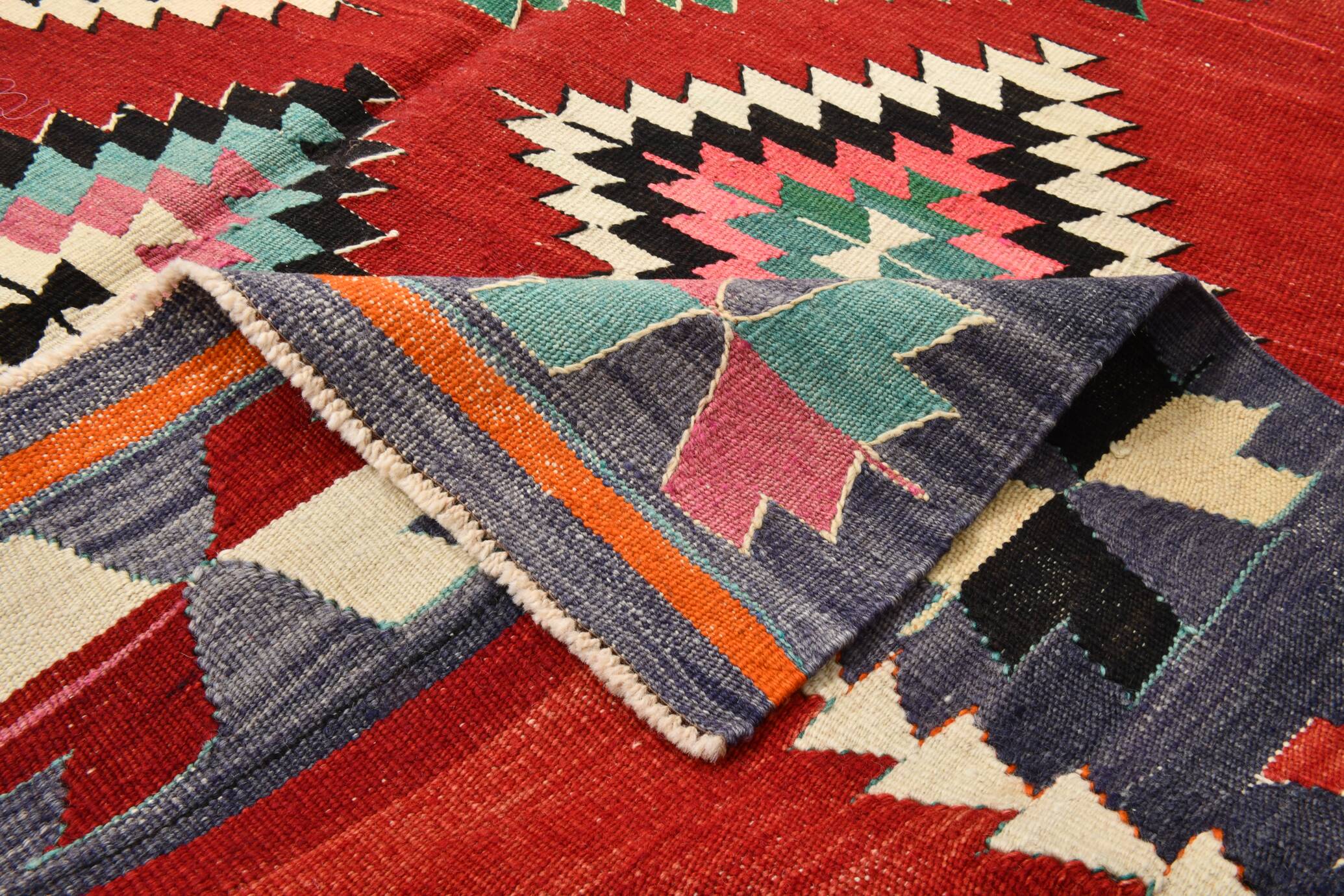 5x9 Red & Green Geometric Tribal Vintage Kilim Rug, 170x267Cm