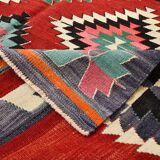 5x9 Red & Green Geometric Tribal Vintage Kilim Rug, 170x267Cm