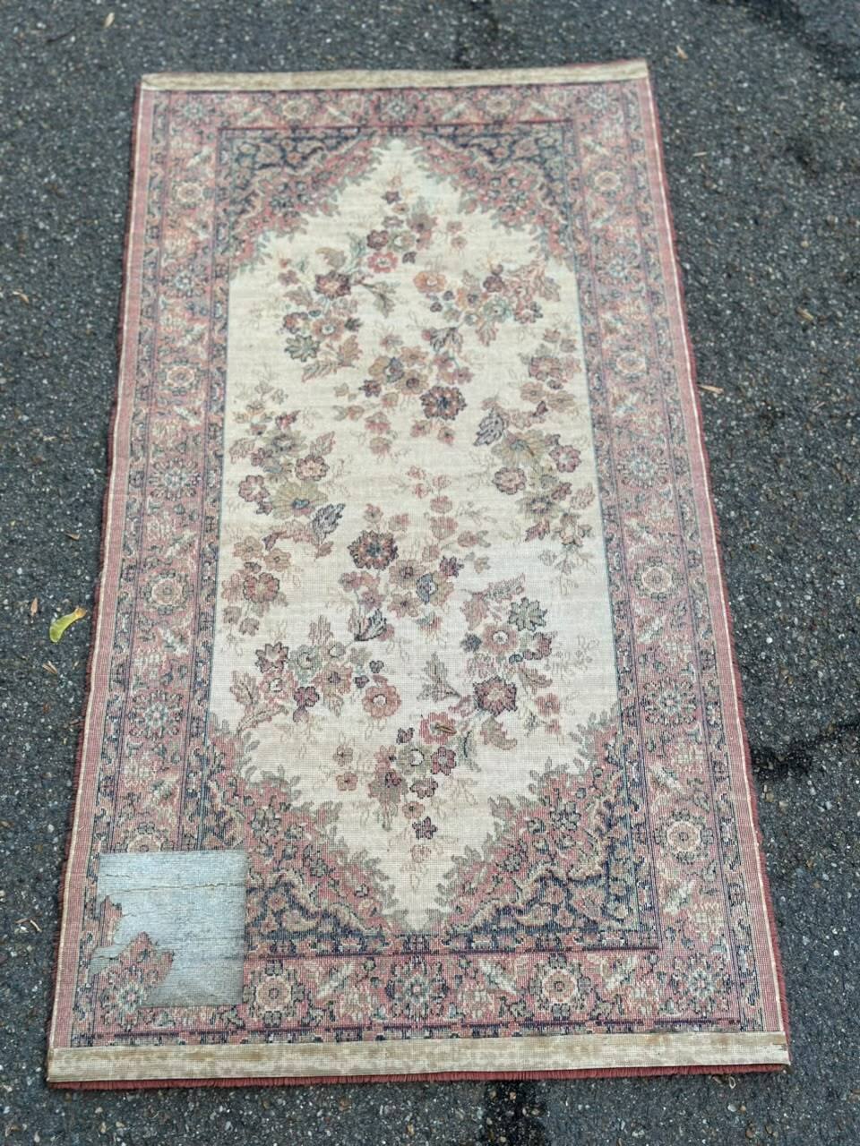 Vintage wool Persian rug with floral patterns 140x70 bedside rug.