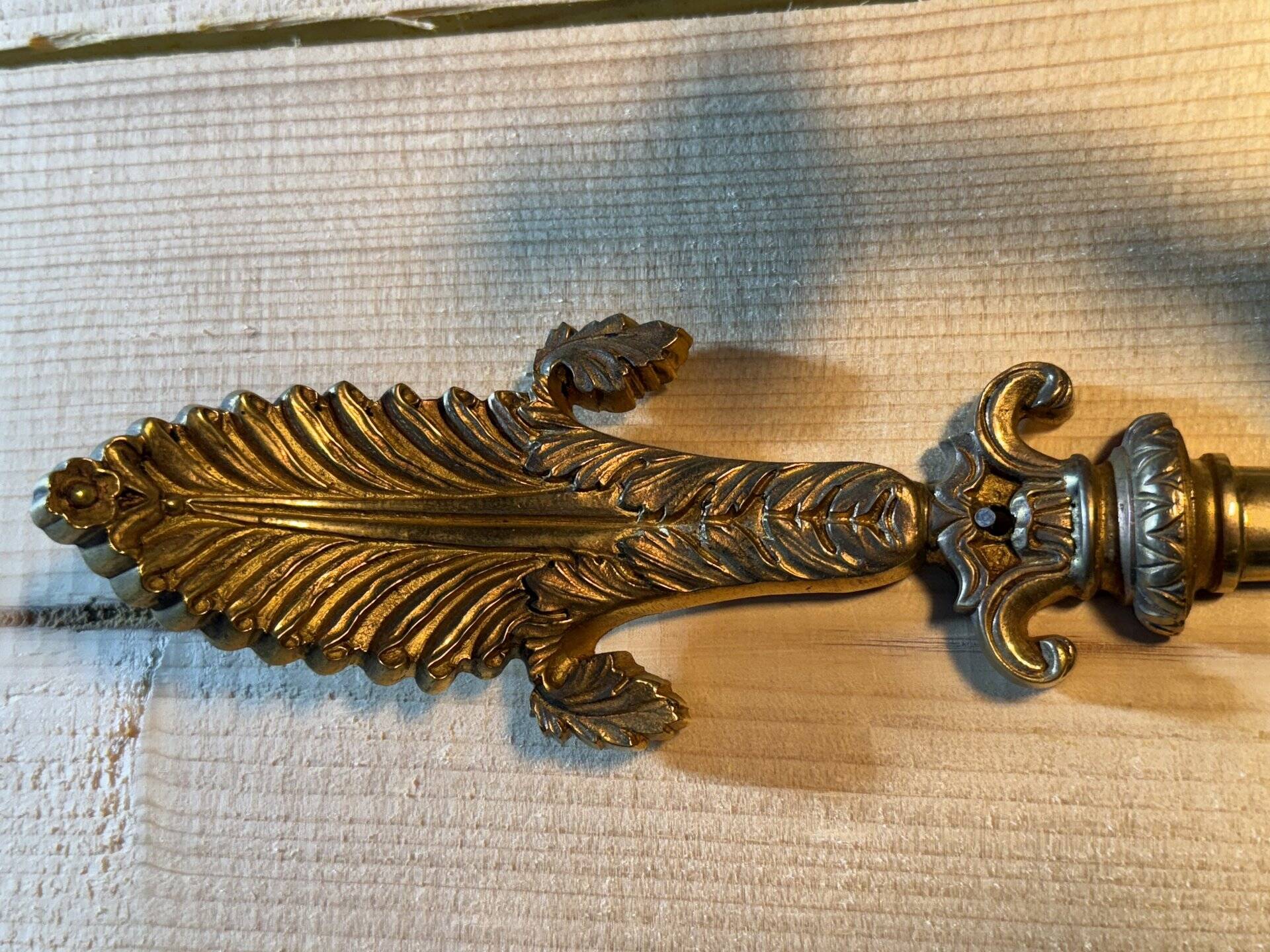 Paire d'appliques en bronze de style Empire