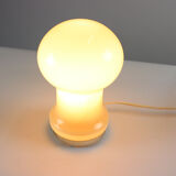 Lampe de table unique en verre opalin beige par Ivan Jakes, Tchécoslovaquie années 1960