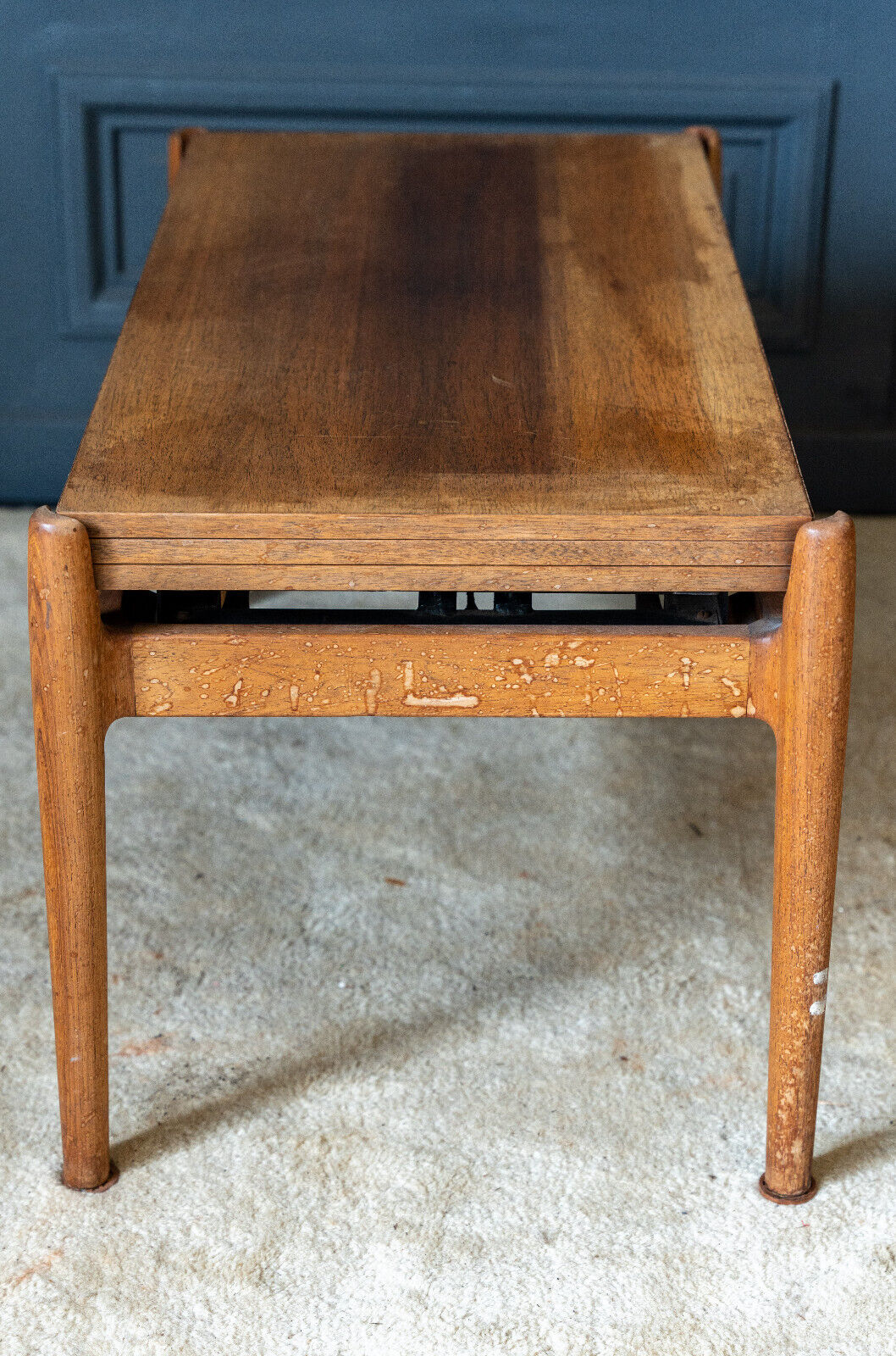 Scandinavian coffee table Smorrebrod with extendable system