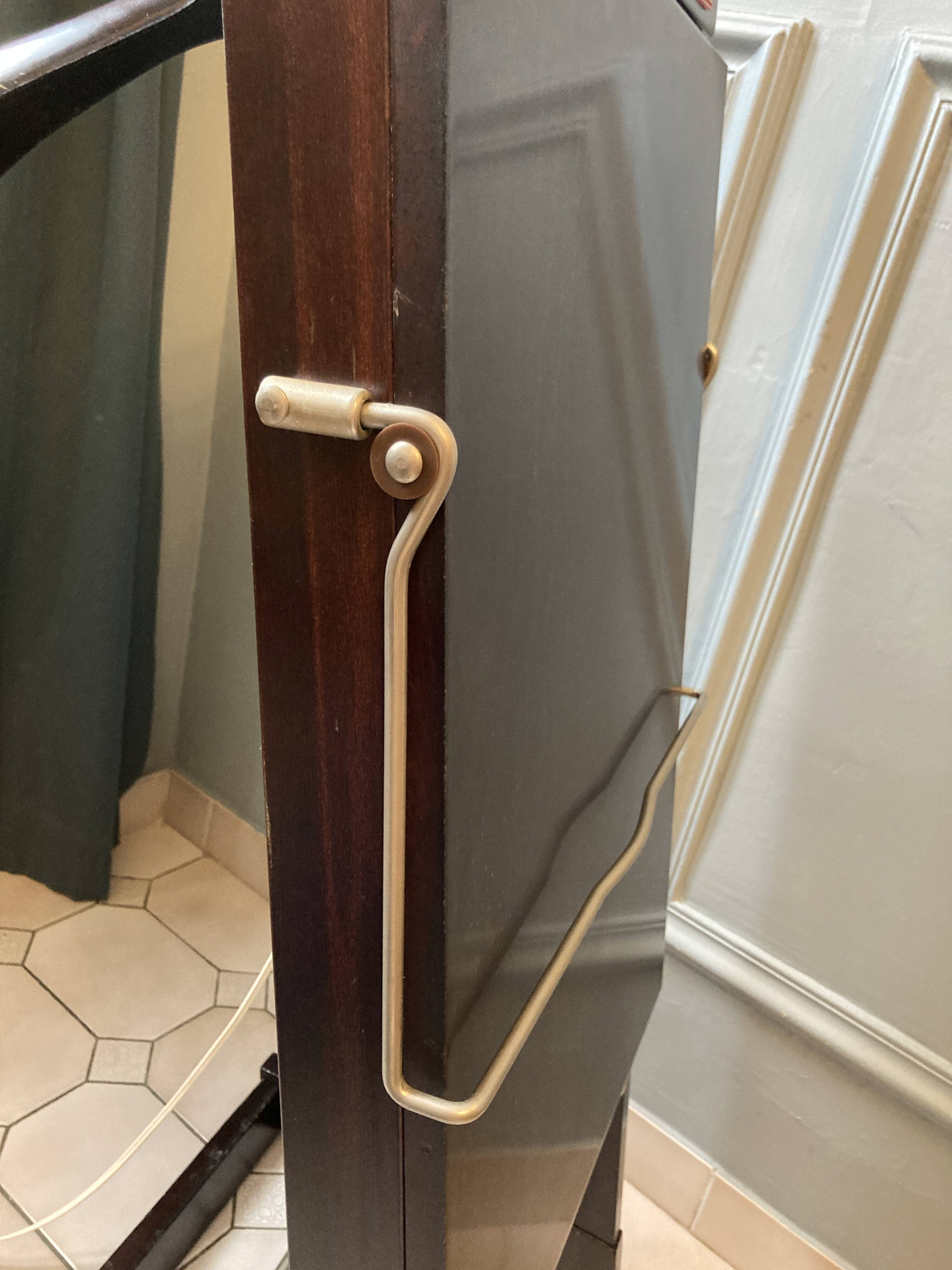 Valet Moderniste 1950  Fratelli reguitti