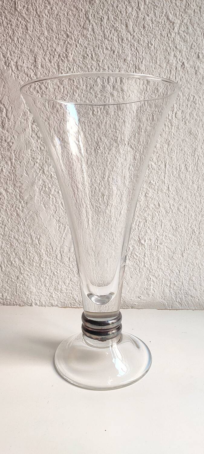 Jarrón de cristal transparente. Spain, 1980s.