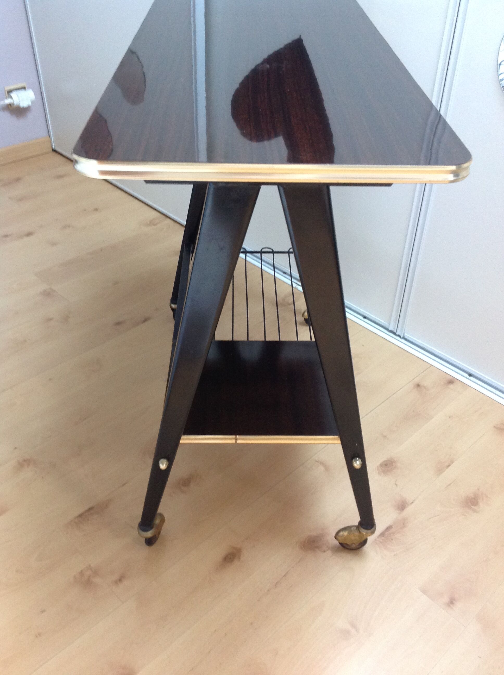 Formica TV table and compass feet, vintage years 60/7