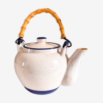 Teapot in sandstone and rose handle